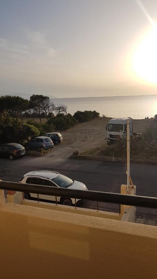 B&B Nettuno Beach Мілаццо Екстер'єр фото