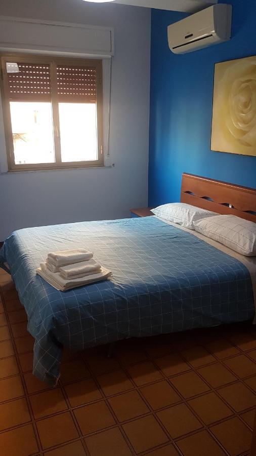 B&B Nettuno Beach Мілаццо Екстер'єр фото