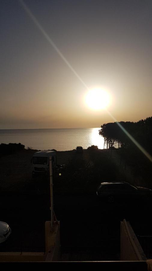 B&B Nettuno Beach Мілаццо Екстер'єр фото